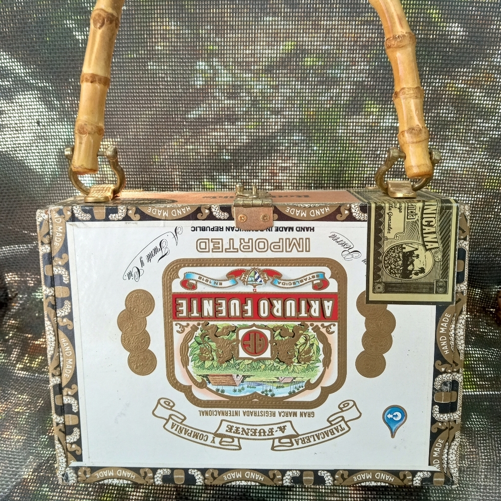 Cigar purse